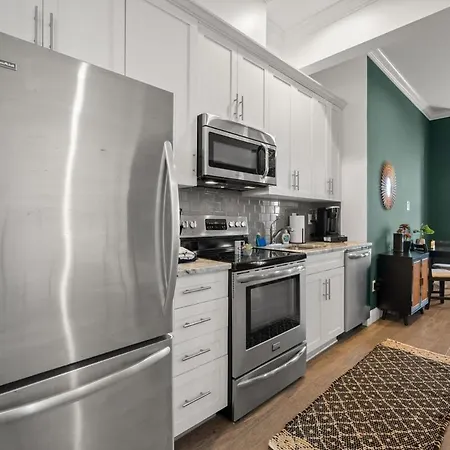 New! Sangria Suite - Upscale Ybor City Studio, Right On 7Th Ave Tampa Extérieur photo