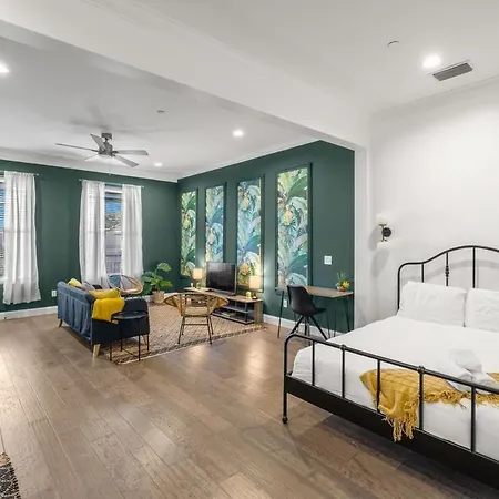 New! Sangria Suite - Upscale Ybor City Studio, Right On 7Th Ave Tampa Extérieur photo